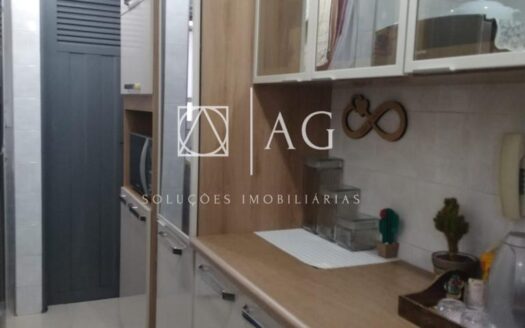APARTAMENTO REFORMADO NO CENTRO