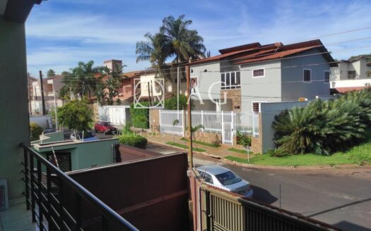 SOBRADO RECÉM REFORMADO NO BAIRRO CITY RIBEIRÃO