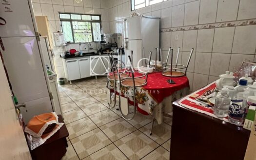 CASA NO BAIRRO CAMPOS ELISEOS