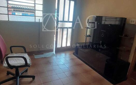 CASA NO BAIRRO CAMPOS ELISEOS