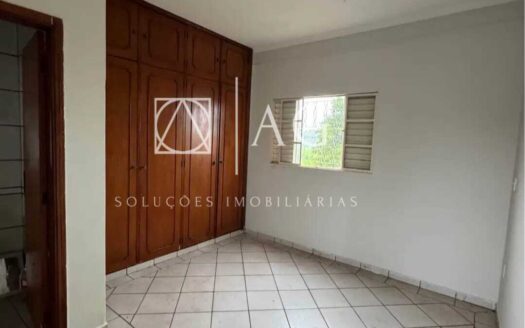 CASA NO BAIRRO VILA ELISA