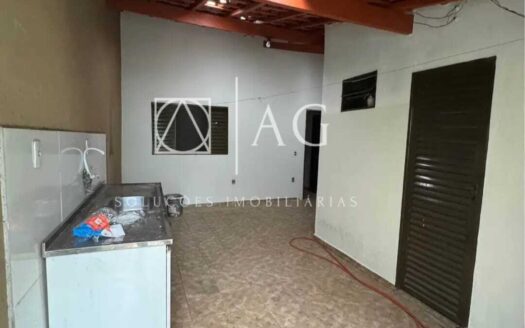 CASA NO BAIRRO VILA ELISA