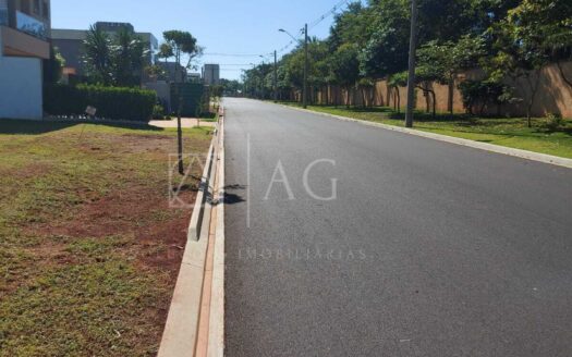 LOTE NO ALTO DO CASTELO