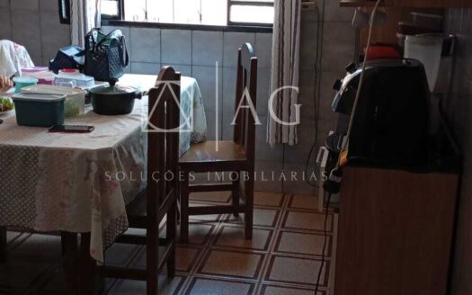 CASA NO BAIRRO DOM MIELLE