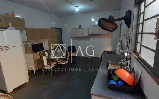 CASA NO BAIRRO DOM MIELLE
