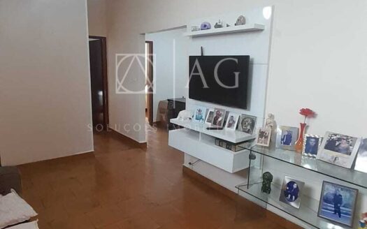 CASA NO BAIRRO IPIRANGA