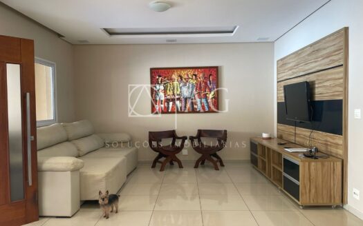 CASA NO BAIRRO RESIDENCIAL FLORIDA